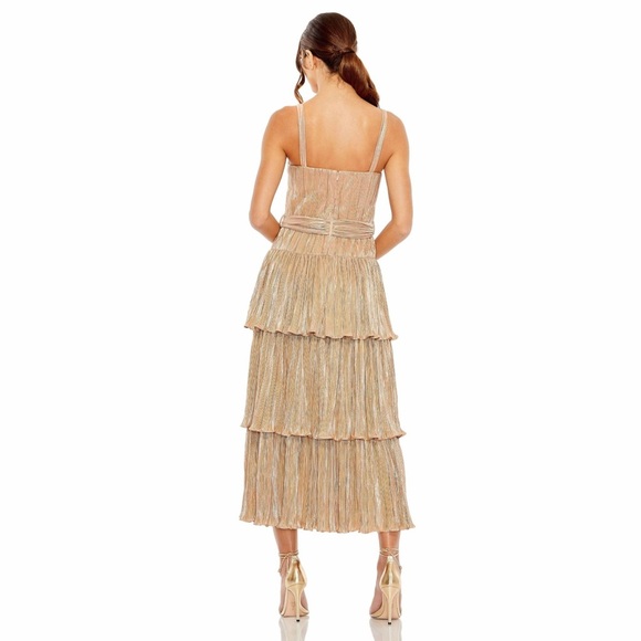 ✨ Mac Duggal Ieena Ruffle Tiered Buckle Detail Dress Gold Size 8 NWT - Picture 2 of 6